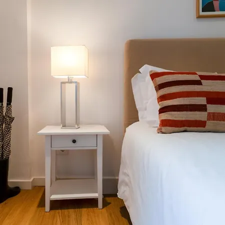 Basement Flat In The Heart Of Alfama * Lisboa