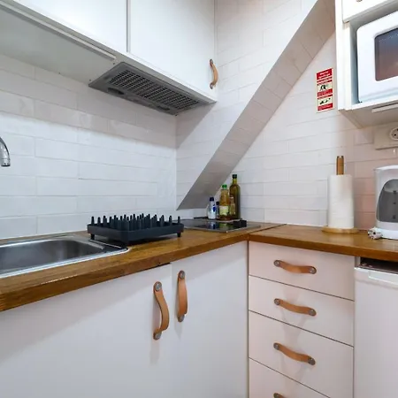 Basement Flat In The Heart Of Alfama Apartamento *