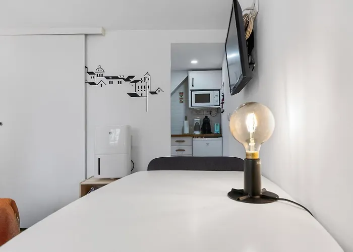 Studio Basement Flat In The Heart Of Alfama