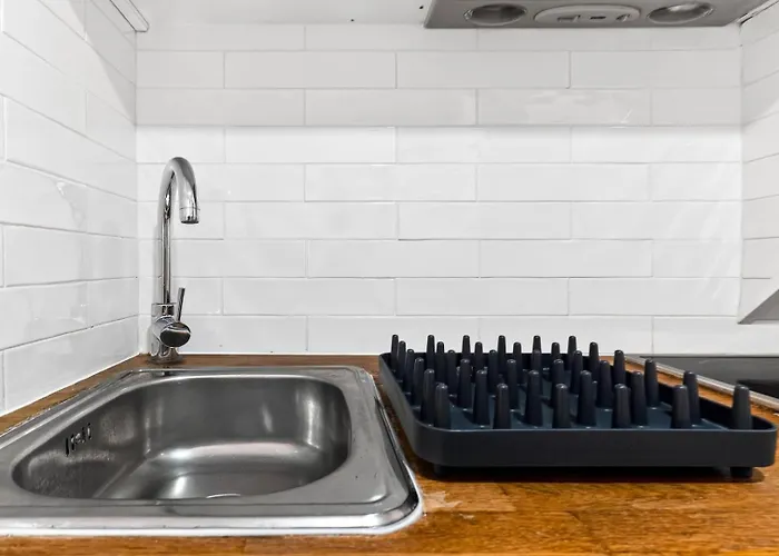 아파트 Studio Basement Flat In The Heart Of Alfama *
