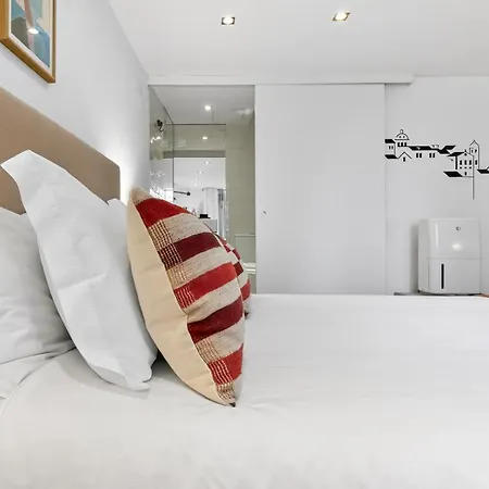 Studio Basement Flat In The Heart Of Alfama Lisboa